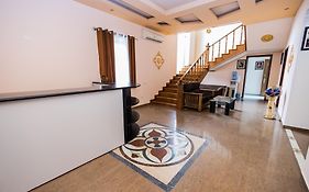 Yan Hotel